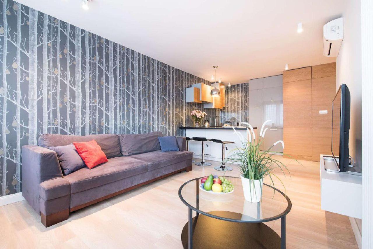 Apartment A Flat With View On Palace Of Culture Center
